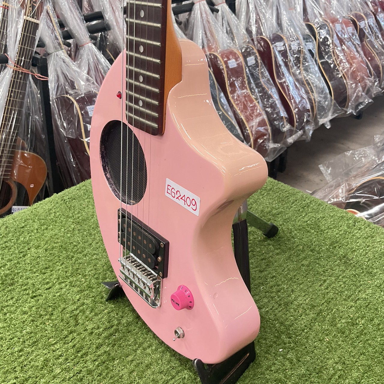 กีต้าร์ไฟฟ้า FERNANDES