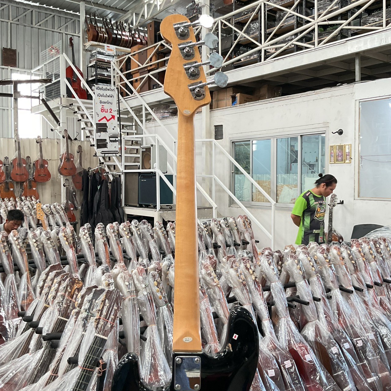 กีต้าร์เบส PhotoGenic