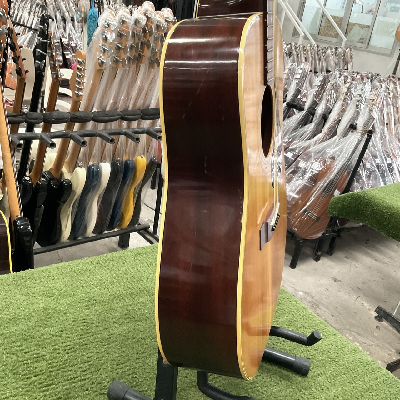 กีต้าร์โปร่ง YAMAHA : FG-151