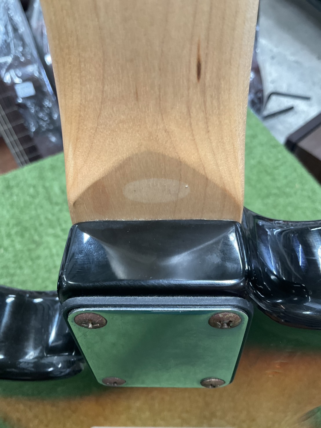 กีต้าร์ไฟฟ้า SELDER