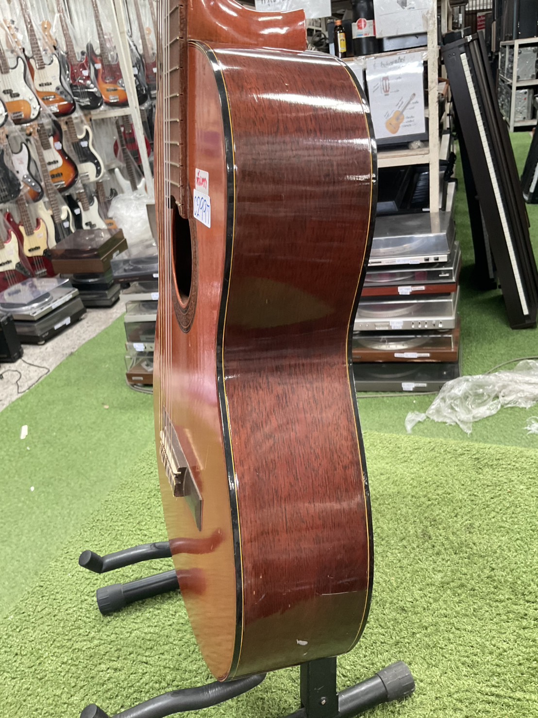 กีต้าร์คลาสสิค YAMAHA : G-85D