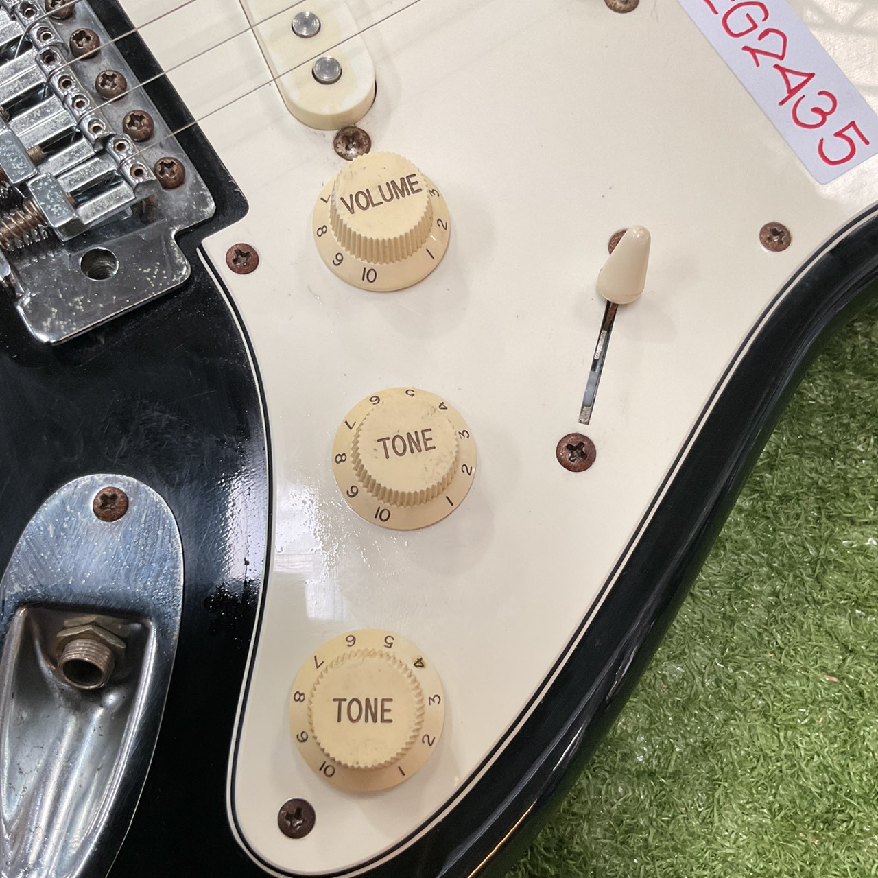 กีต้าร์ไฟฟ้า Maison