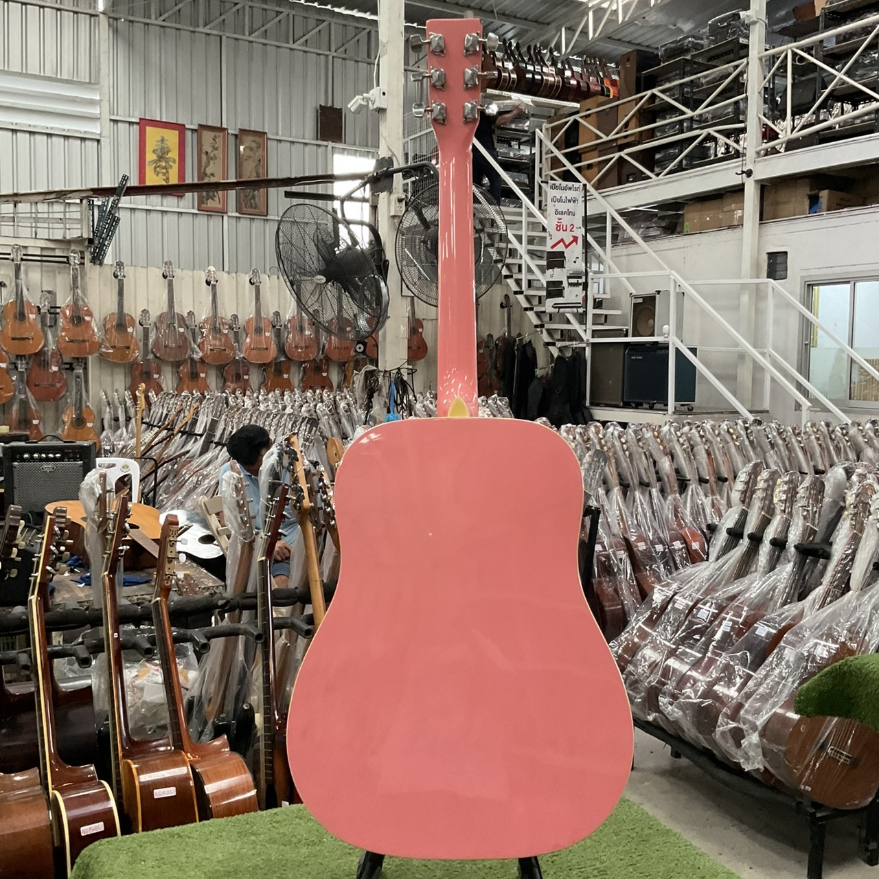 กีต้าร์โปร่ง Prologue : MD-100 PINK