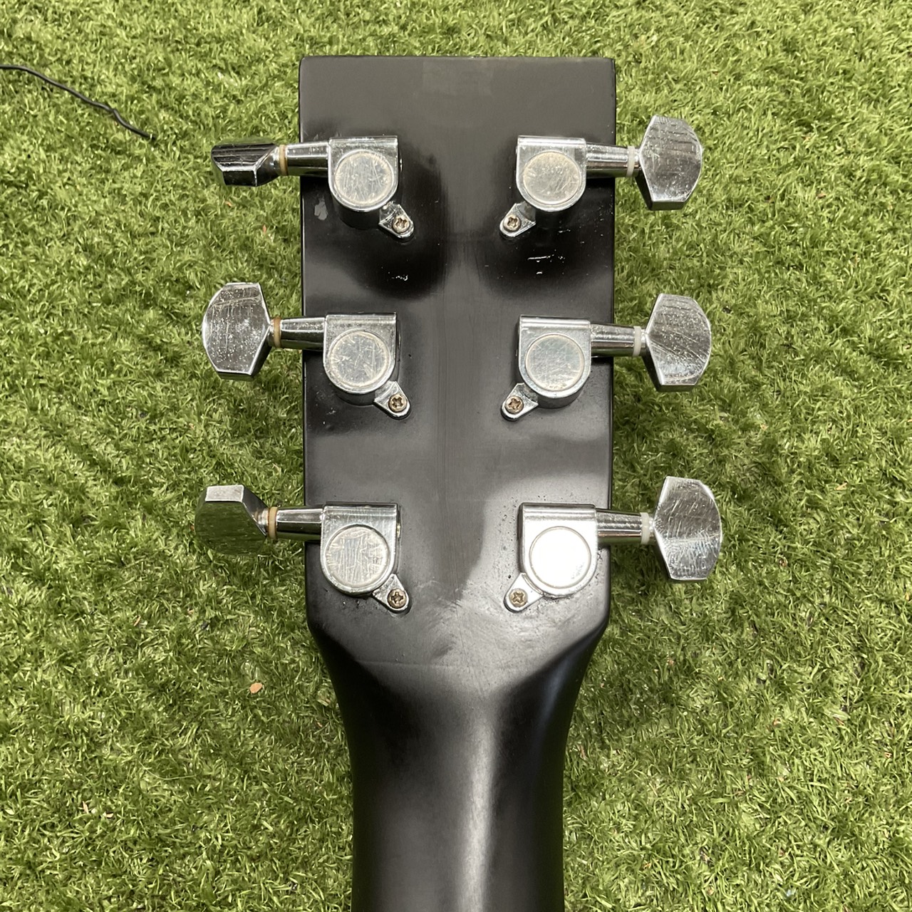 กีต้าร์โปร่ง HONEY BEE : W-15M BK