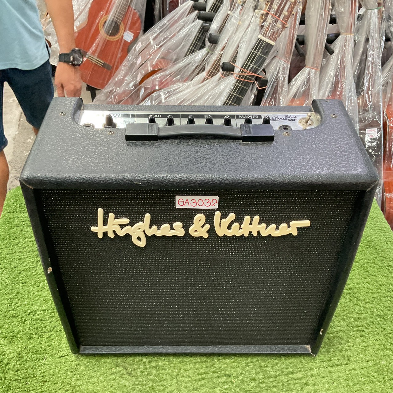 แอมป์กีต้าร์ Hughes & Kettner : Edition Blue 15-R