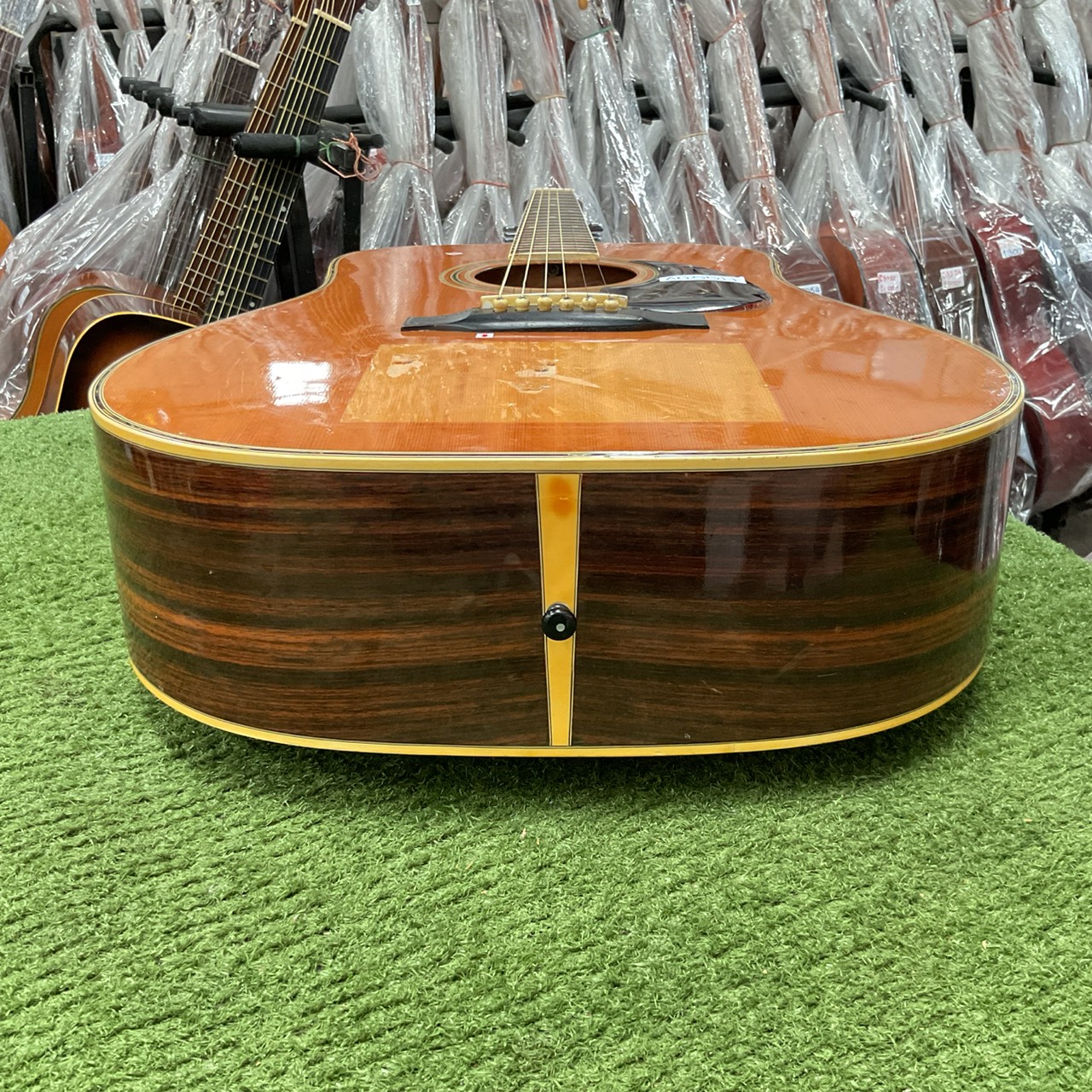 กีต้าร์โปร่ง MORRIS : SPECIAL