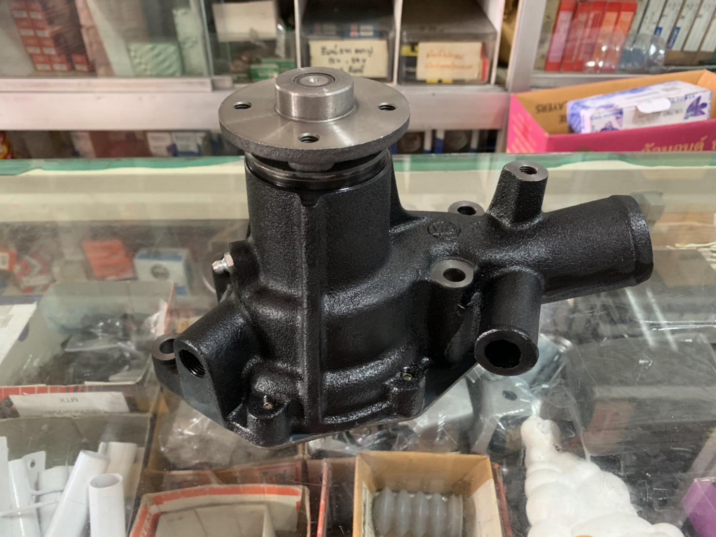 ปั๊มน้ำ ISUZU NKR 110 แรง ELF250 4BA 4BC2