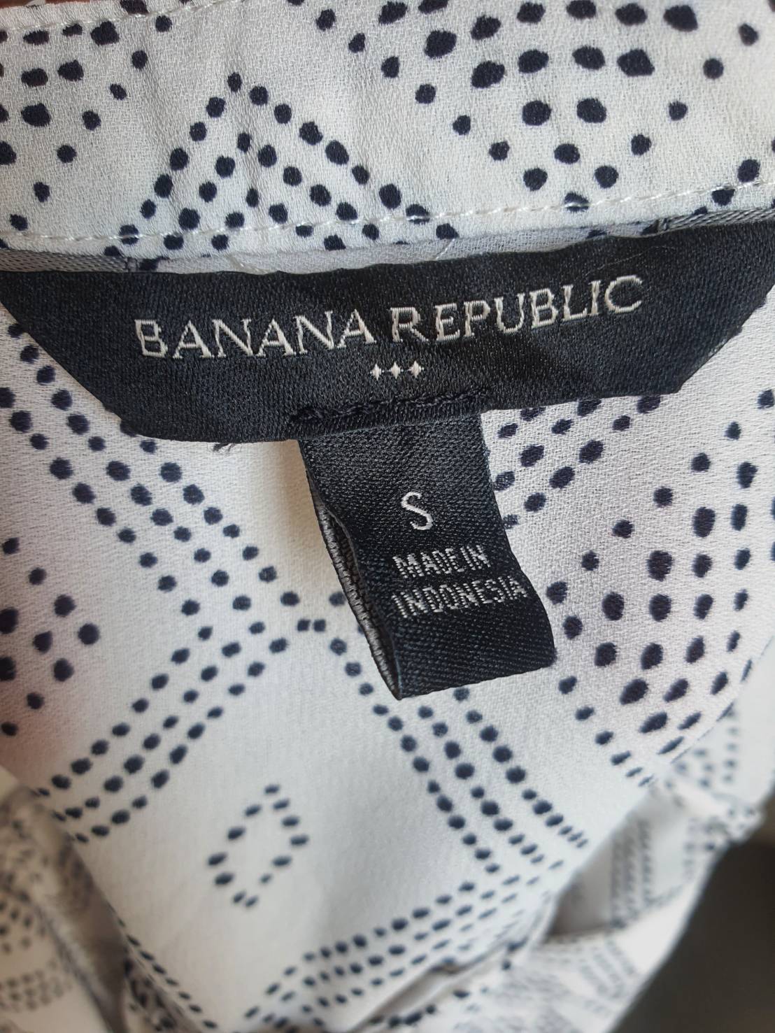 FF05276 เสื้อผ้ามือสอง ชีฟอง แบรนด์ BANANA REPUBLIC อก free- 40 นิ้ว