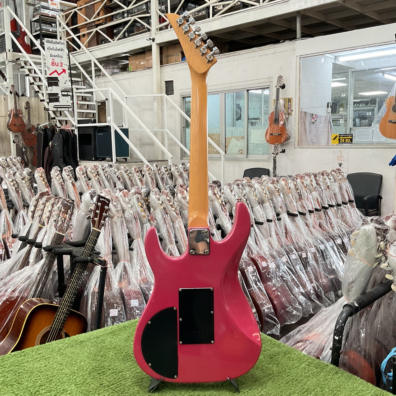 กีต้าร์ไฟฟ้า No Brand