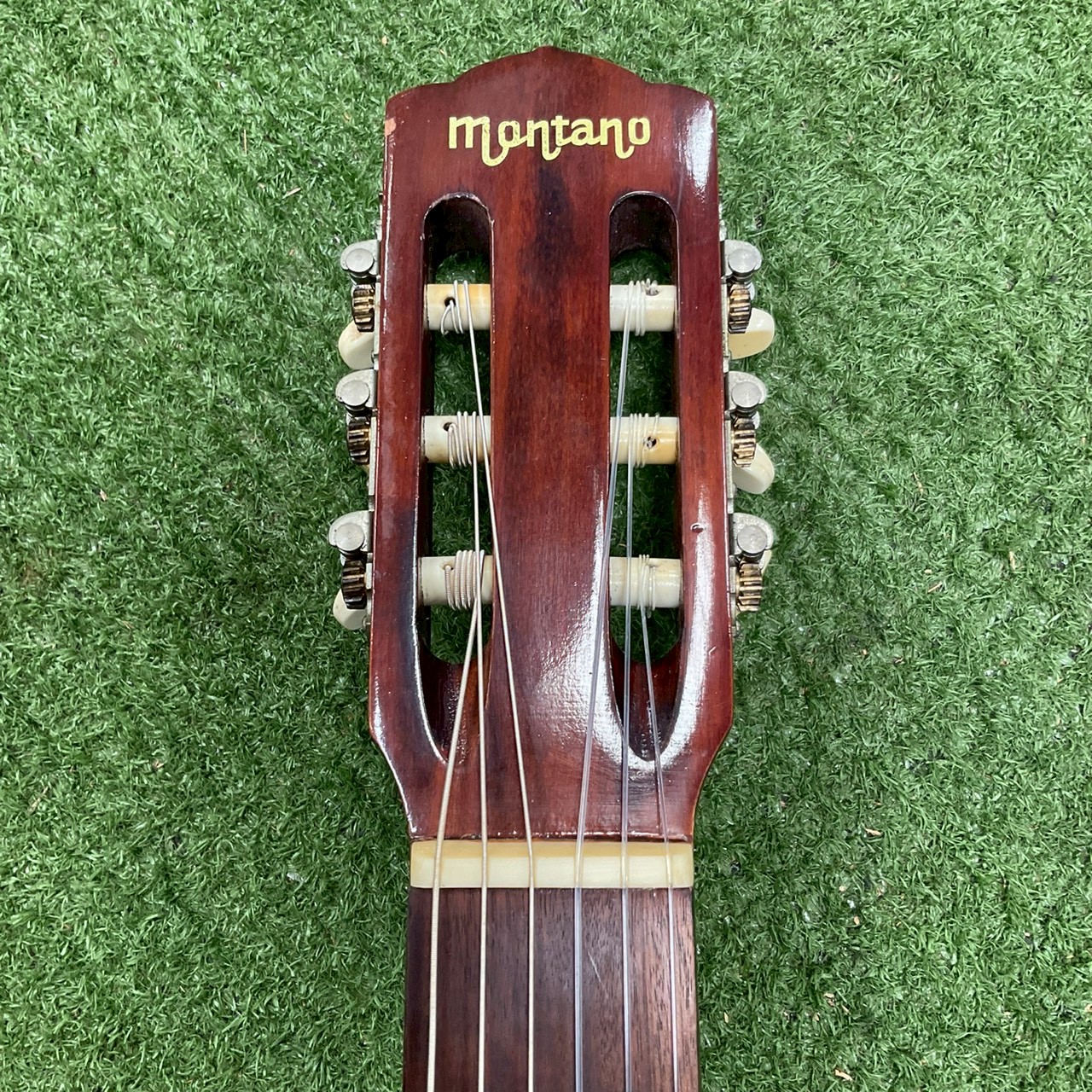 กีต้าร์คลาสสิค MONTANO : A-3