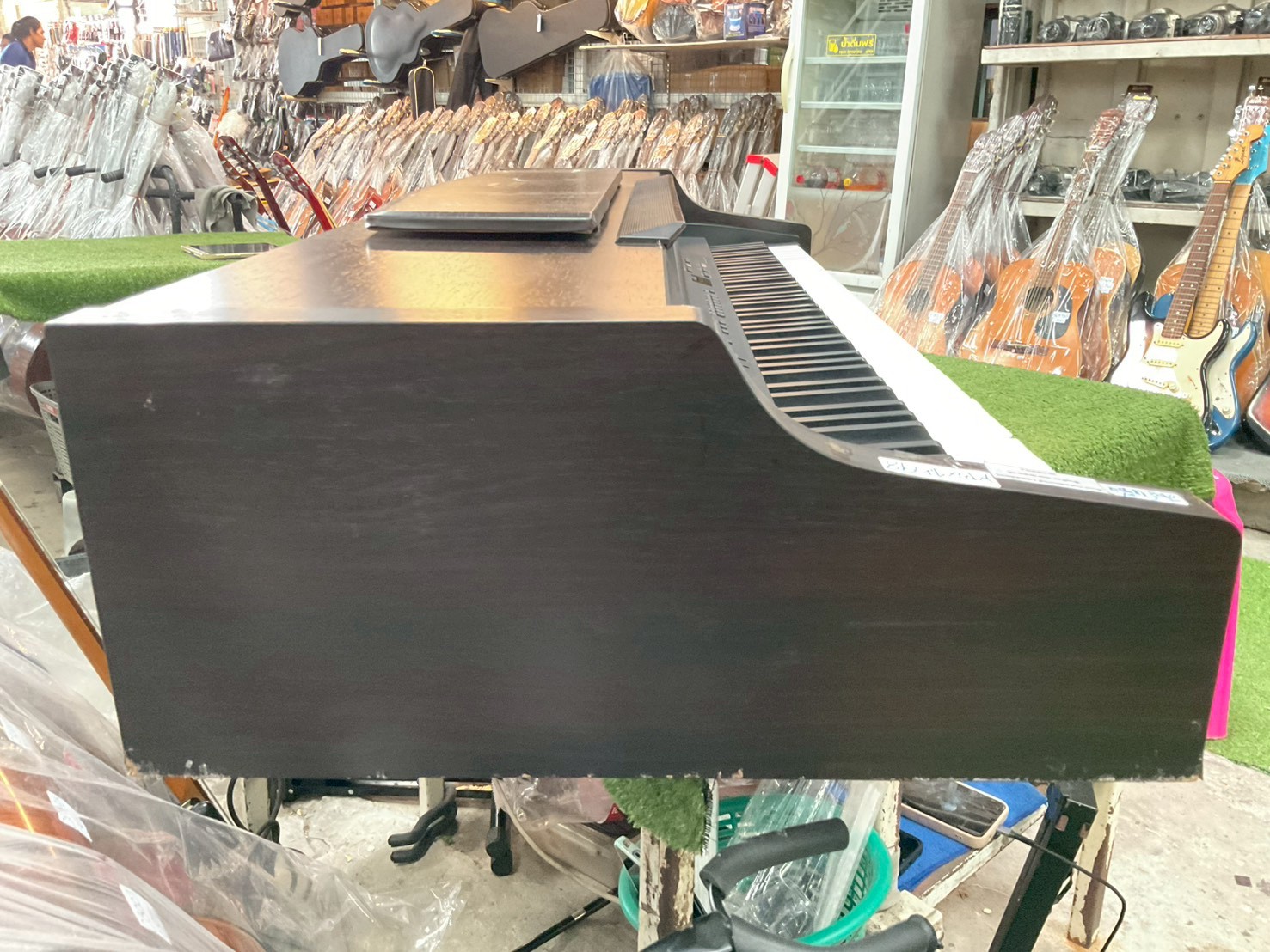 เปียโน YAMAHA : CLP-840 สินค้าไม่พร้อมใช้งาน (ต้องซ่อม)