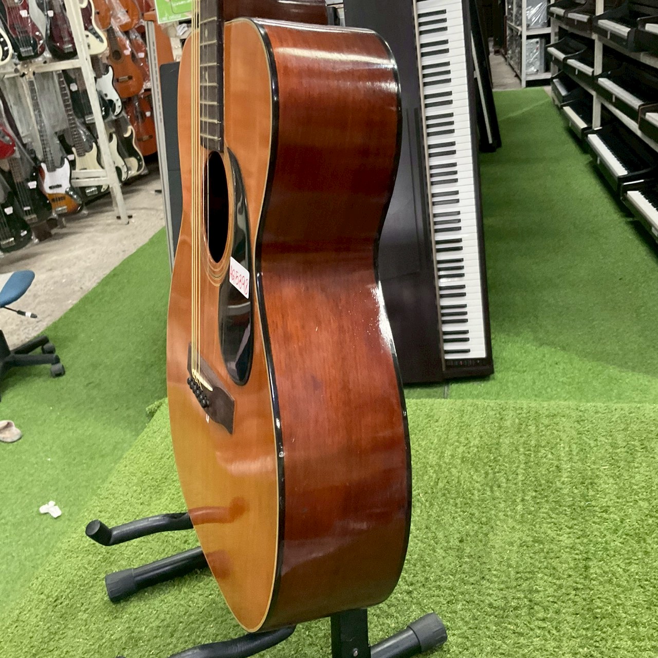 กีต้าร์โปร่ง Hotta : F100