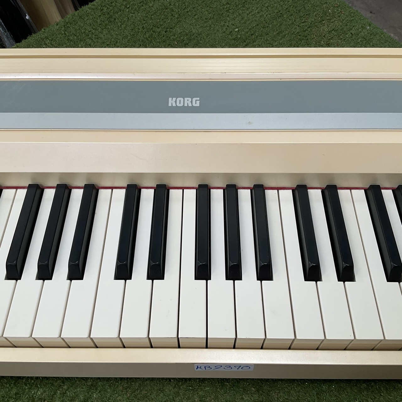 เปียโน KORG : SP-170