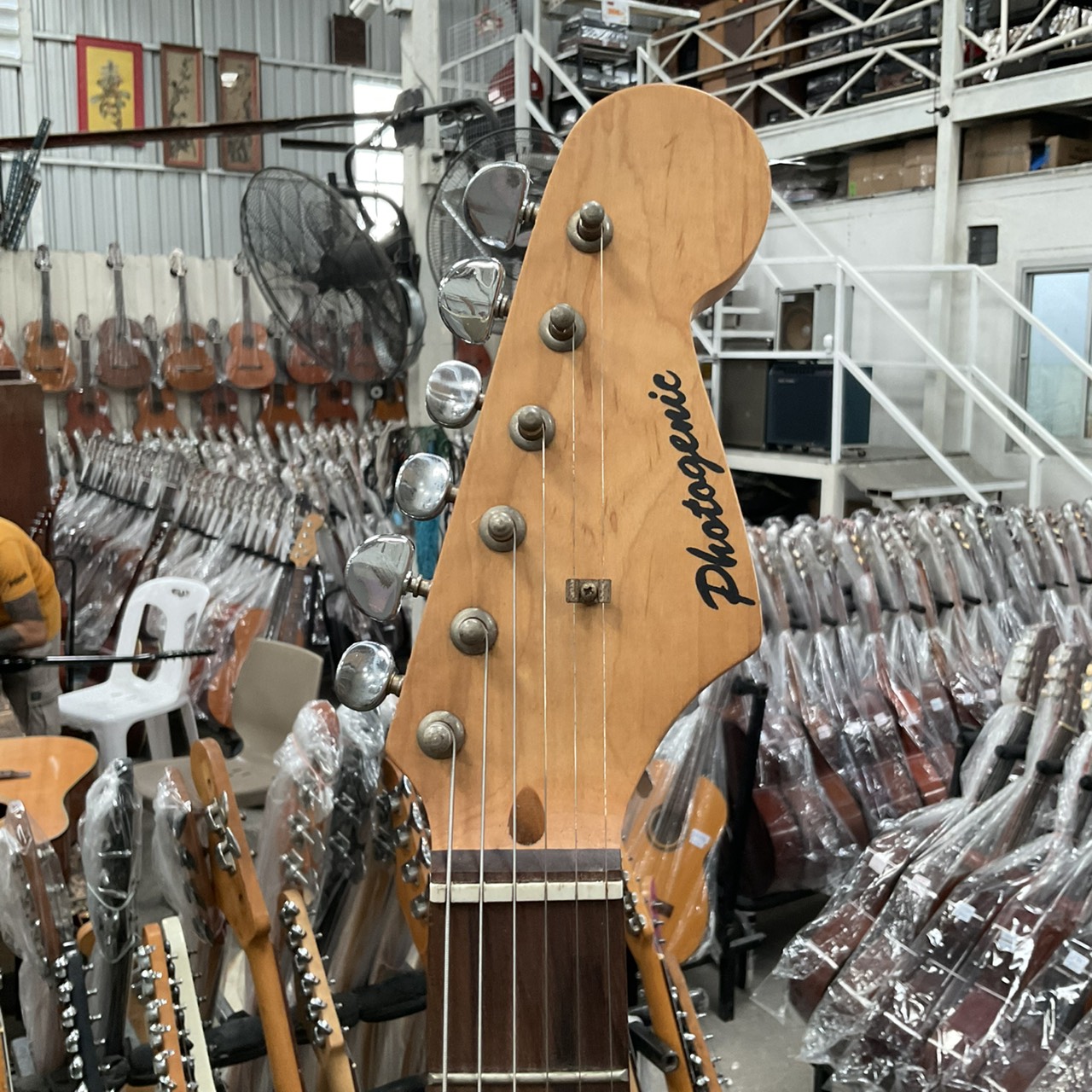 กีต้าร์ไฟฟ้า Photogenic