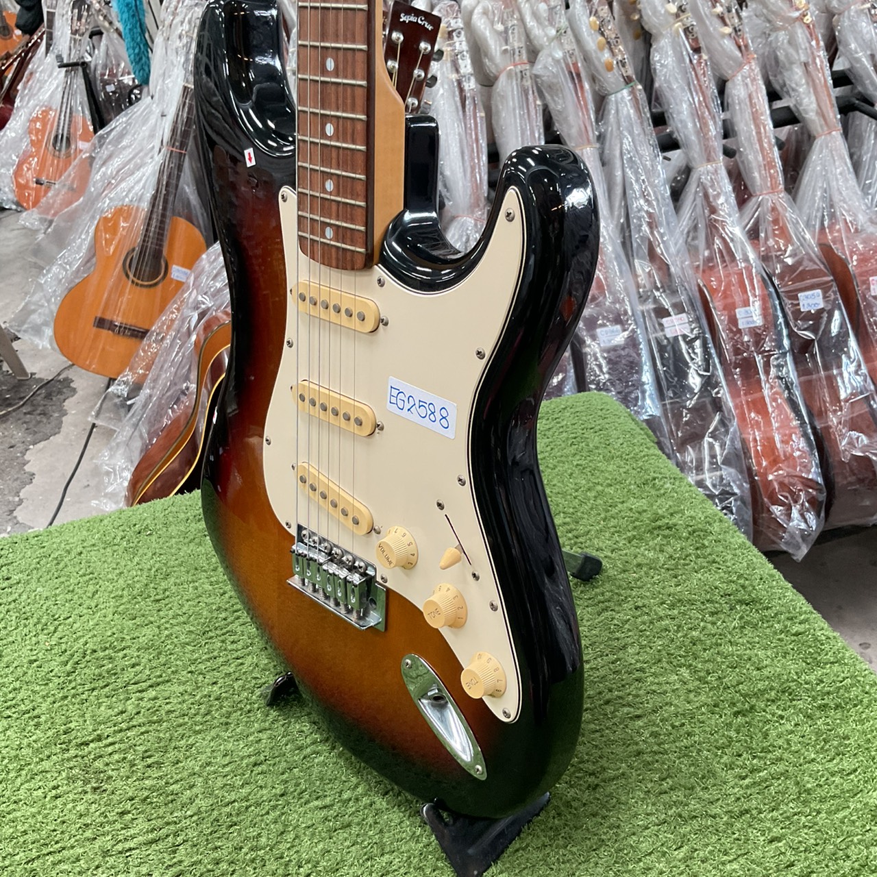 กีต้าร์ไฟฟ้า Photogenic