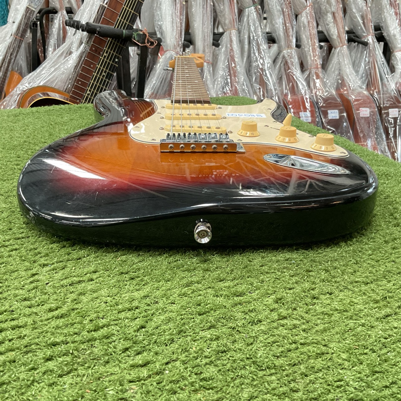 กีต้าร์ไฟฟ้า Photogenic