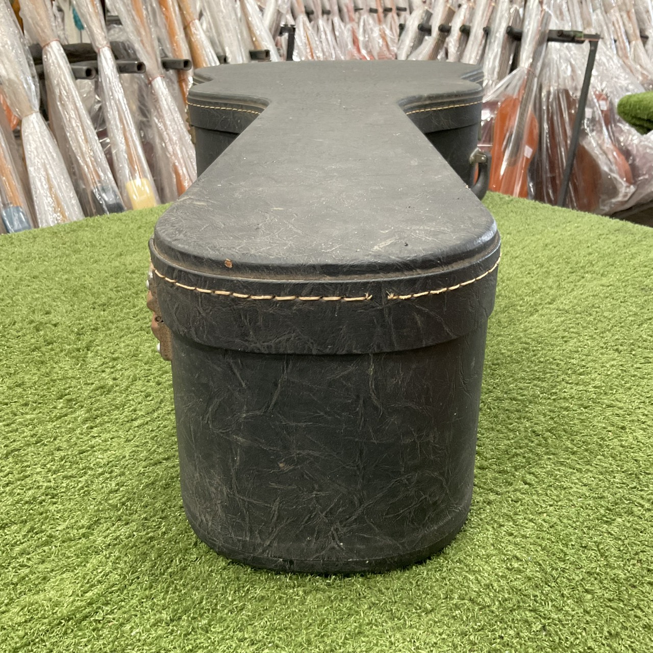 กล่องเคสกีต้าร์โปร่ง