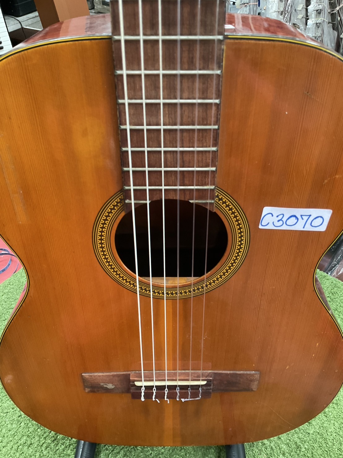 กีต้าร์คลาสสิค 春日 (Kasuga)