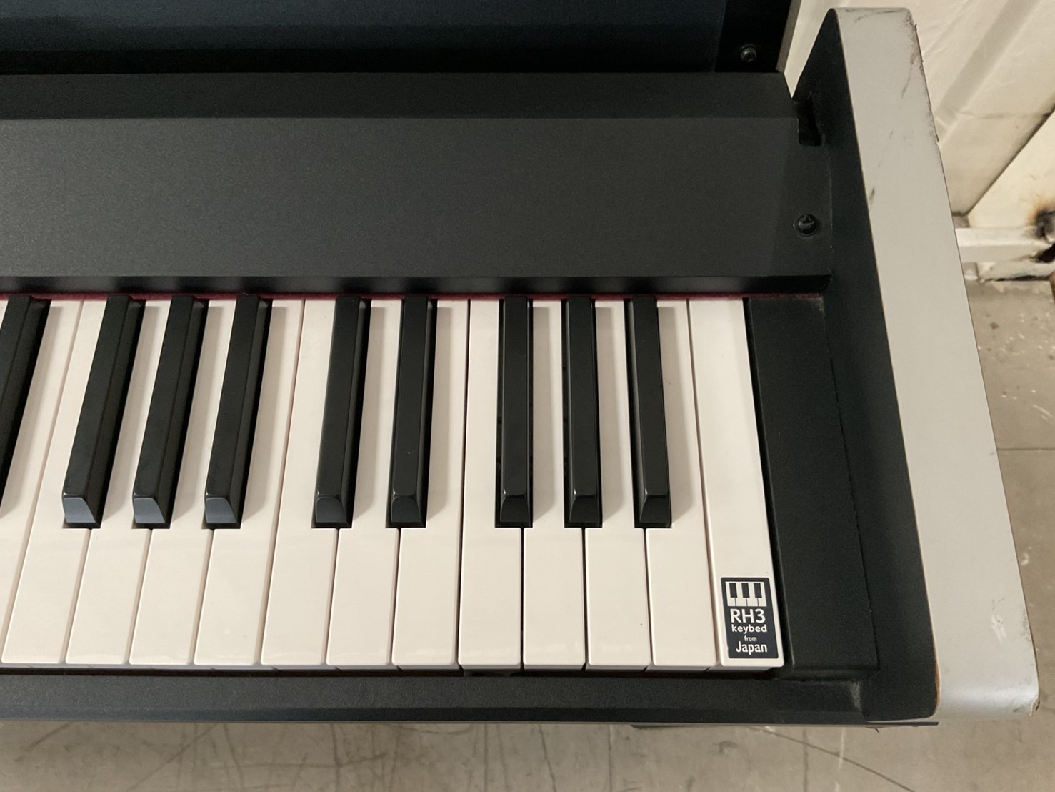 เปียโน KORG : PL-350 สินค้าไม่พร้อมใช้งาน (ต้องซ่อม)