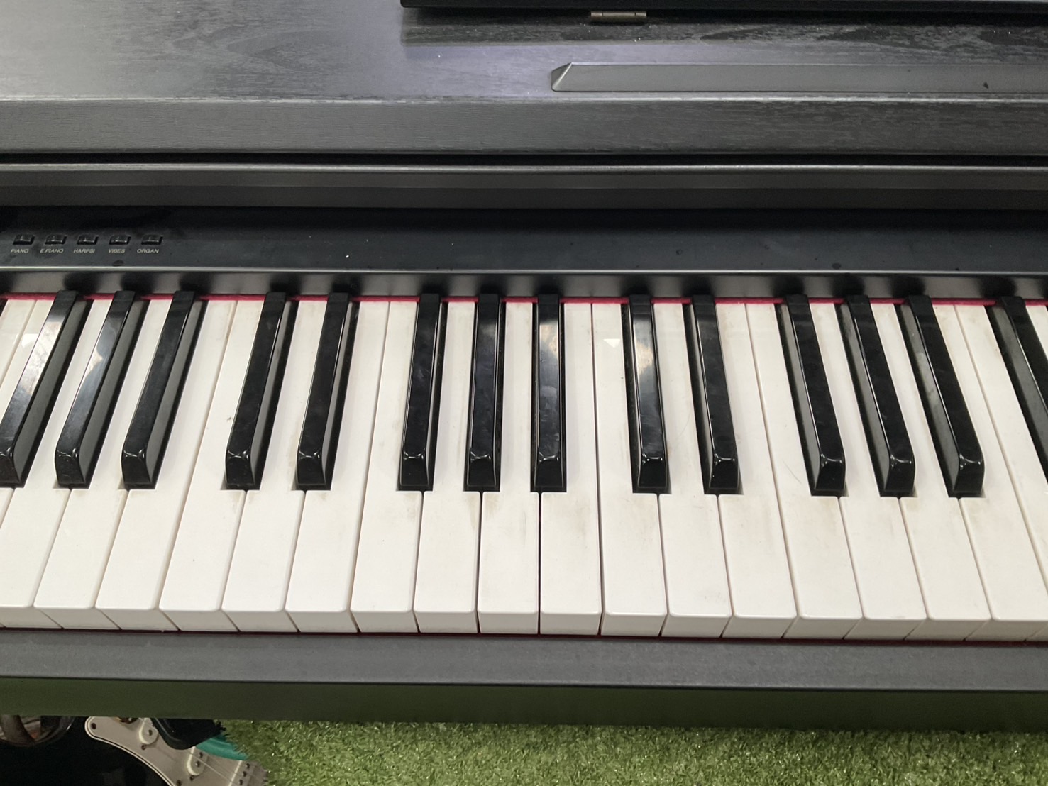 เปียโน KORG : C-16 สินค้าไม่พร้อมใช้งาน (ต้องซ่อม)