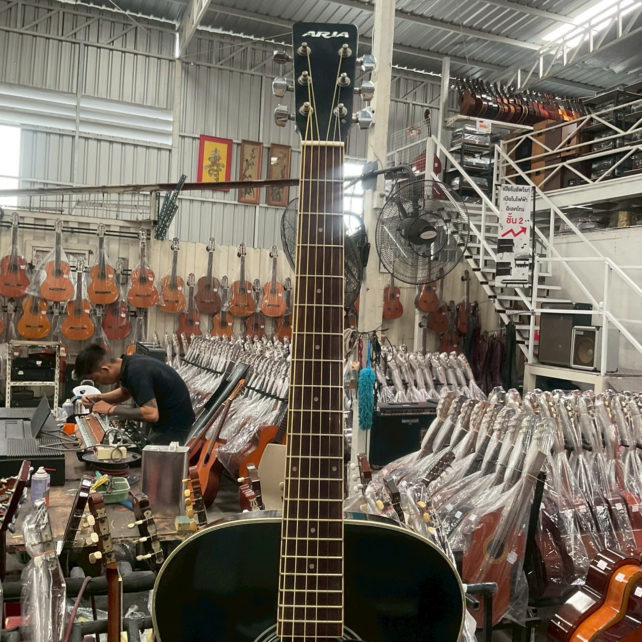 กีต้าร์โปร่ง ARIA : ADF-200BK