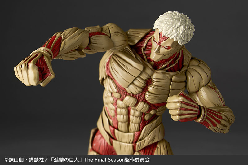 Revoltech Amazing Yamaguchi Attack on Titan Armored Titan(Pre-order)