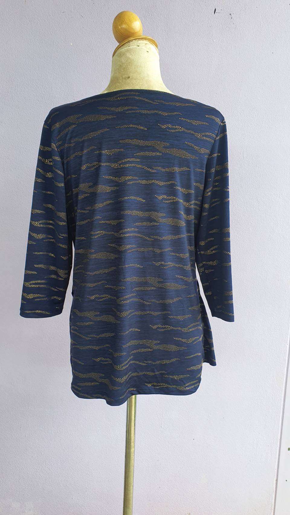 FF03065 เสื้อแฟชั่น สีน้ำเงินเข้ม มือสอง แบรนด์ Dressbarn อก 38-42 นิ้ว