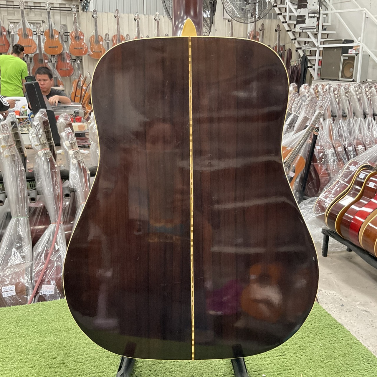 กีต้าร์โปร่ง Gilbert : SK-20