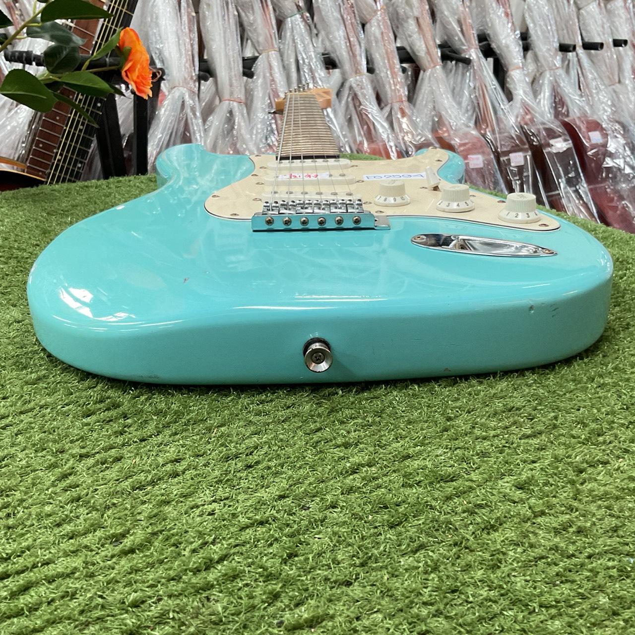 กีต้าร์ไฟฟ้า SELDER