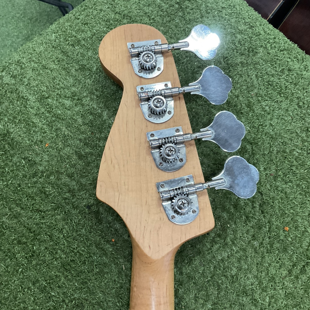 กีต้าร์เบส PhotoGenic