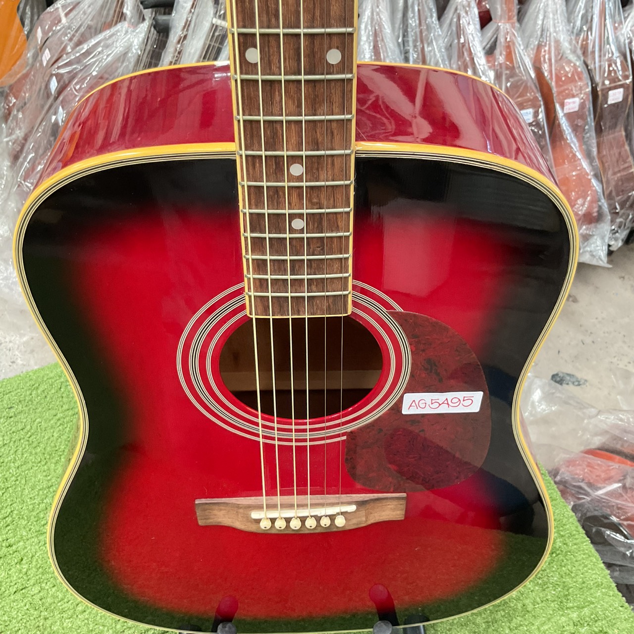 กีต้าร์โปร่ง Mavis : MW-200