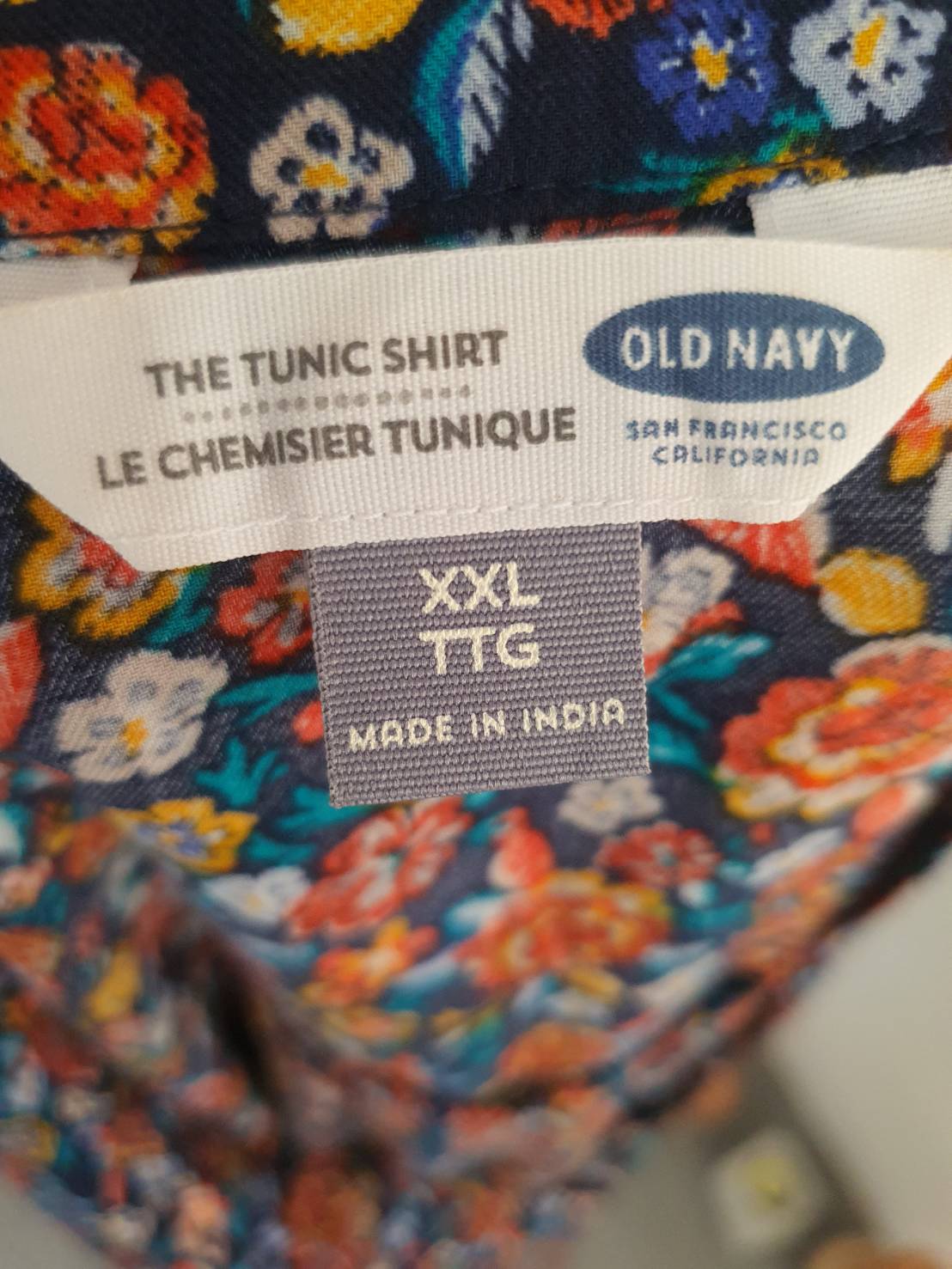 FF05748 เสื้อแฟชั่น มือสอง ลายดอกไม้ แบรนด์ old navy อก 54 นิ้ว