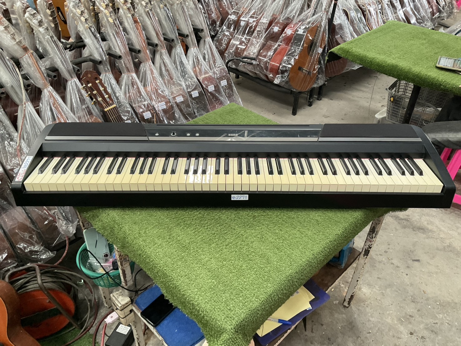 เปียโน KORG : SP-170DX