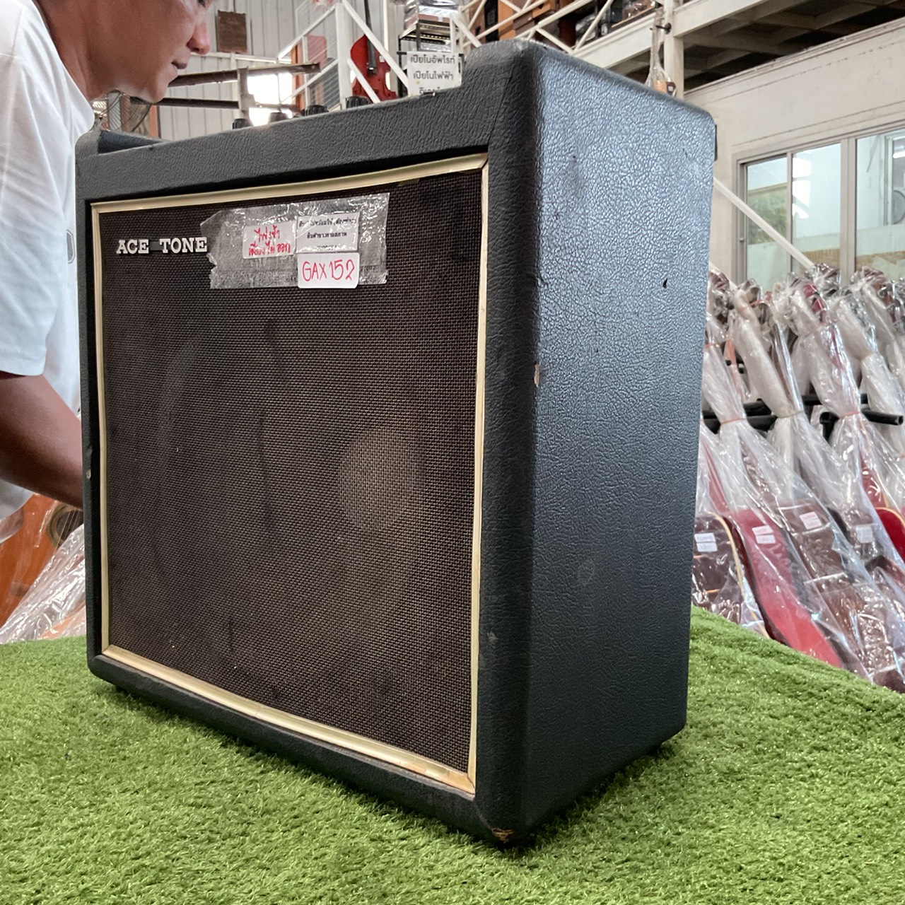 แอมป์กีต้าร์ ACE TONE : SA-15 สินค้าไม่พร้อมใช้งาน (ต้องซ่อม)