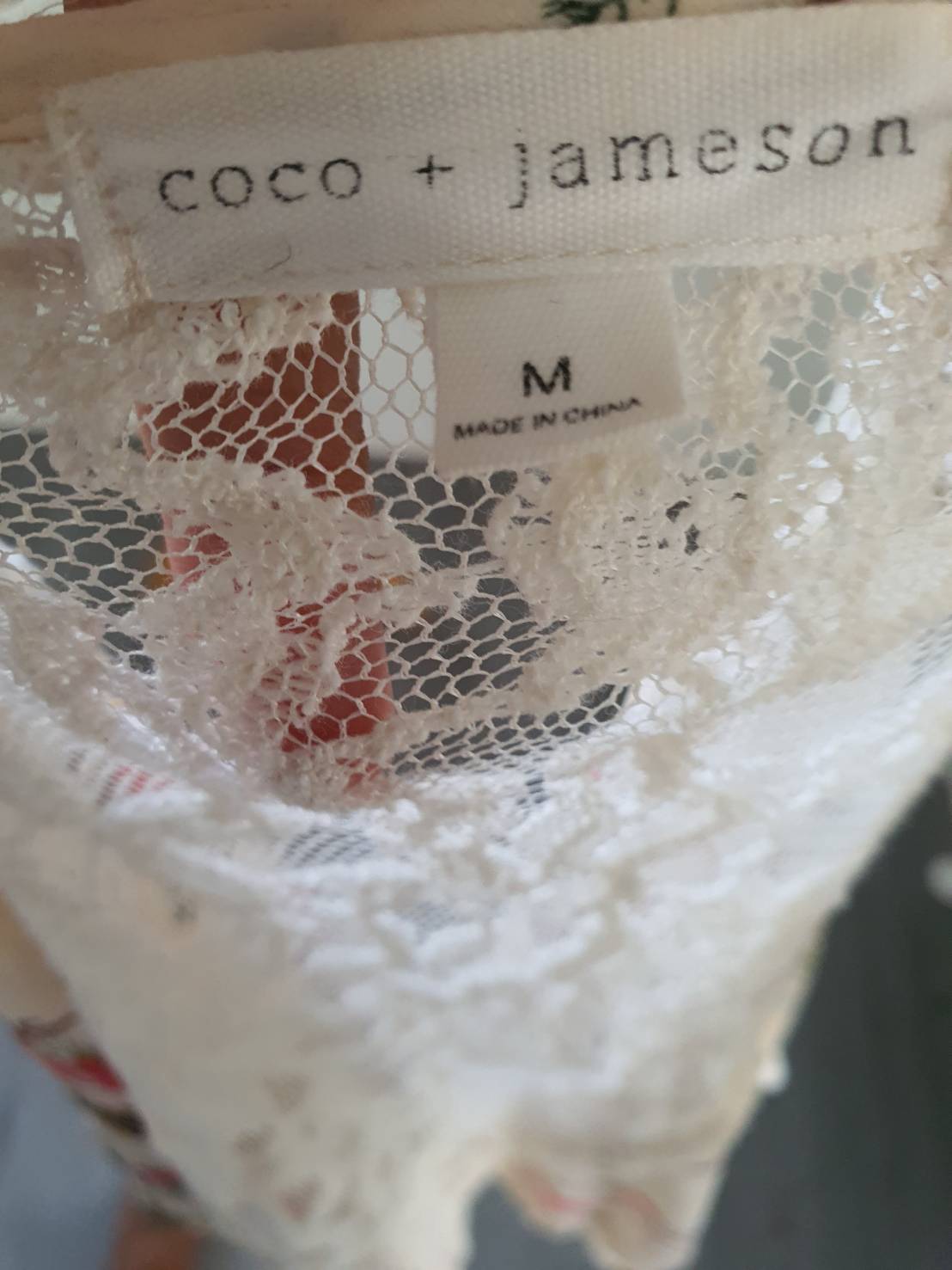 FF05701 เสื้อคลุมแฟชั่น ชีฟอง สีครีม coco jamesen อก free