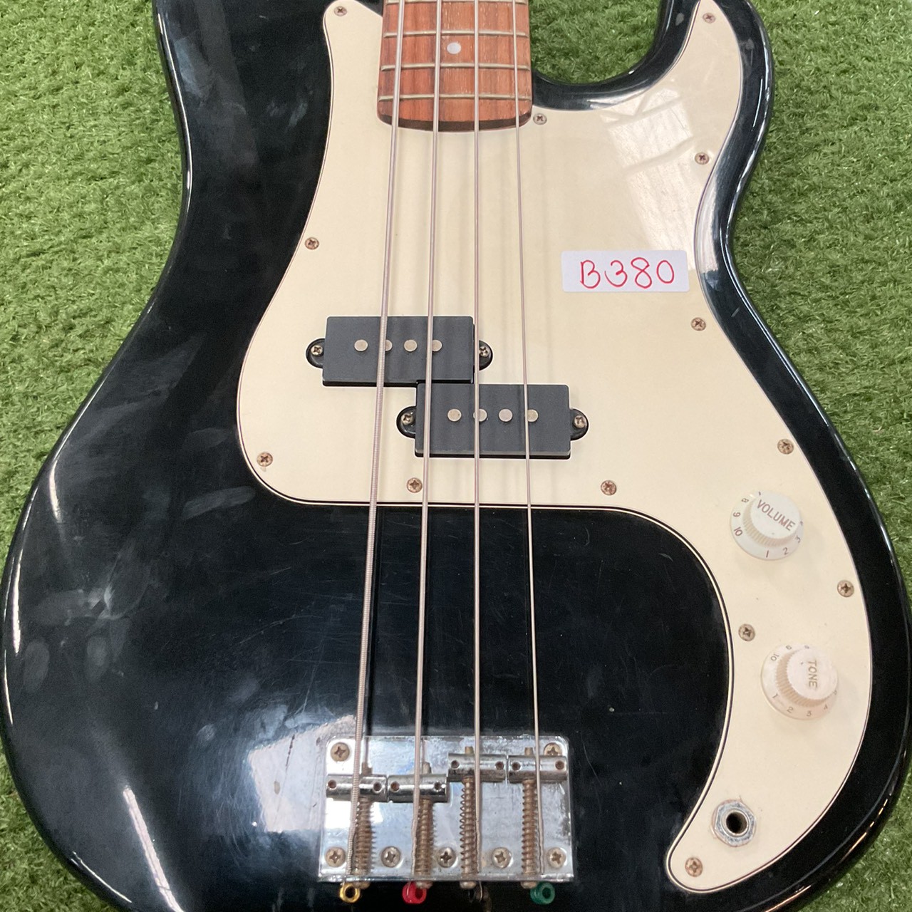 กีต้าร์เบส Flavor