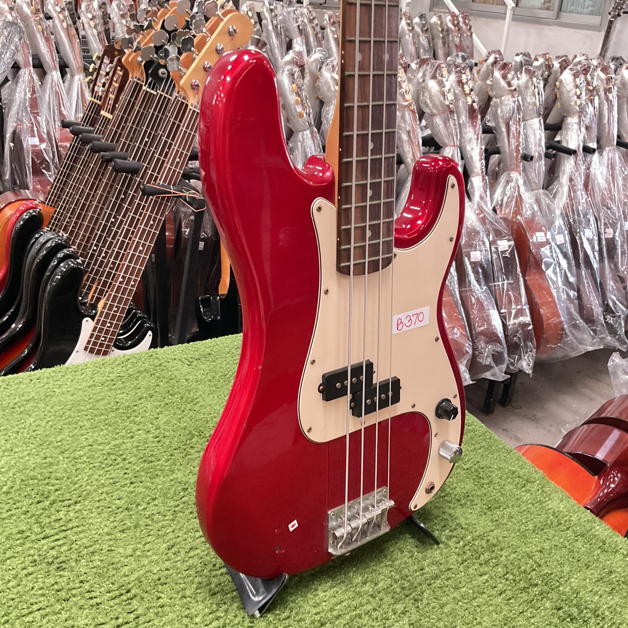 กีต้าร์เบส SELDER