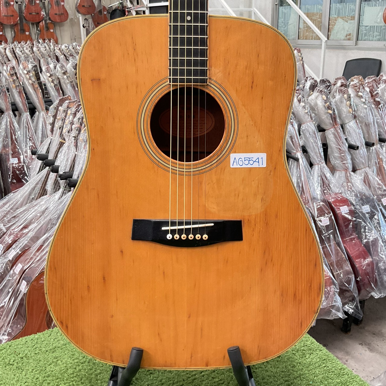 กีต้าร์โปร่ง YAMAHA : FG-201B