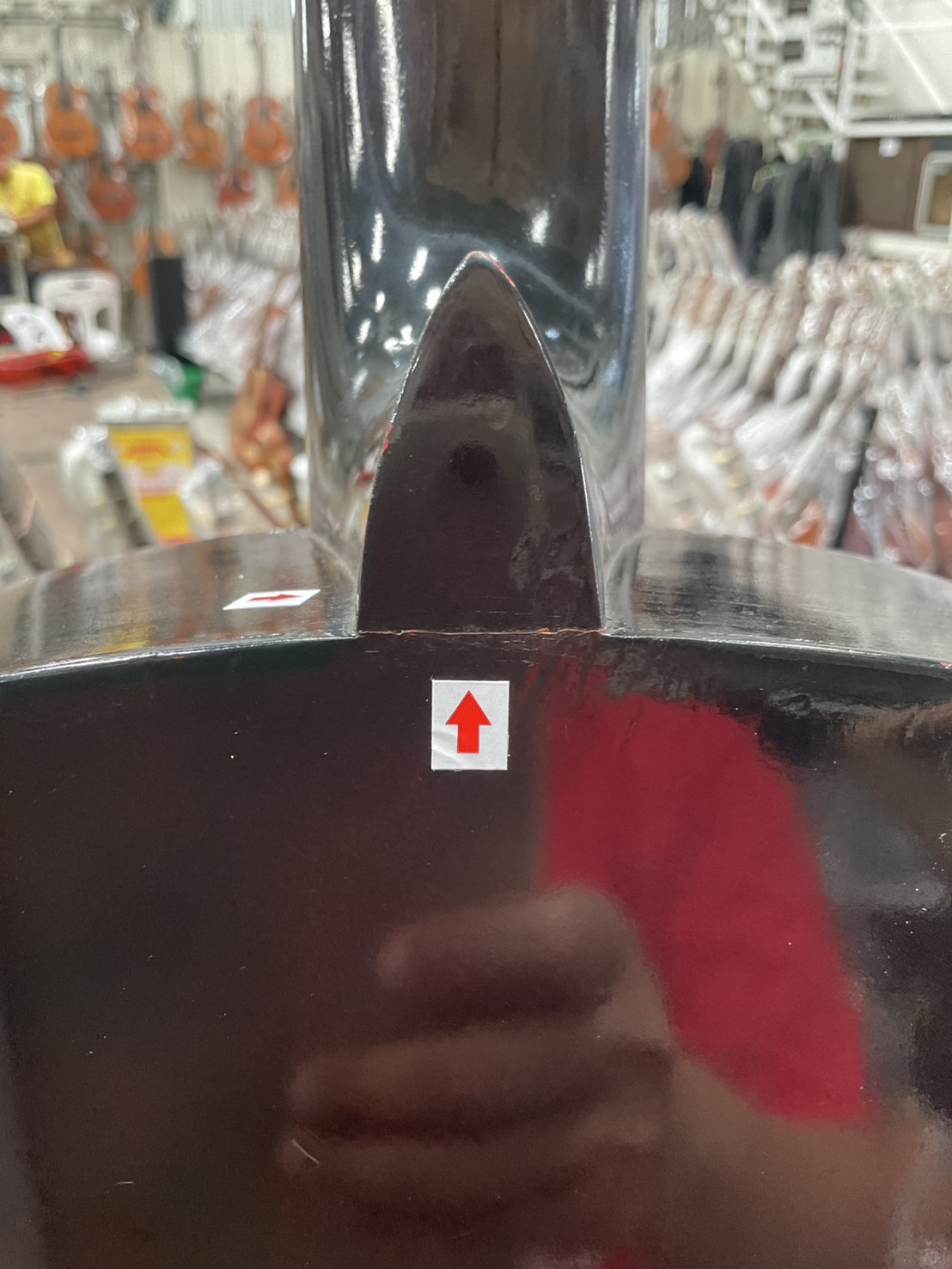 กีต้าร์คลาสสิค ยี่ห้อตามภาพ