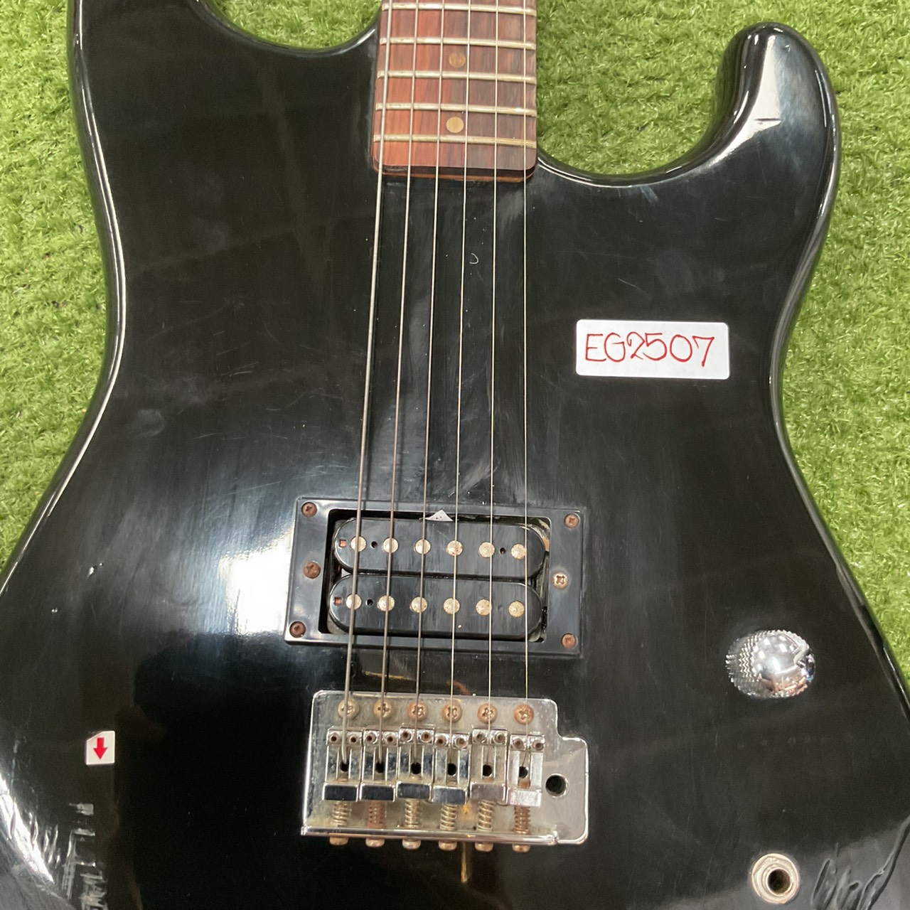 กีต้าร์ไฟฟ้า Ganion