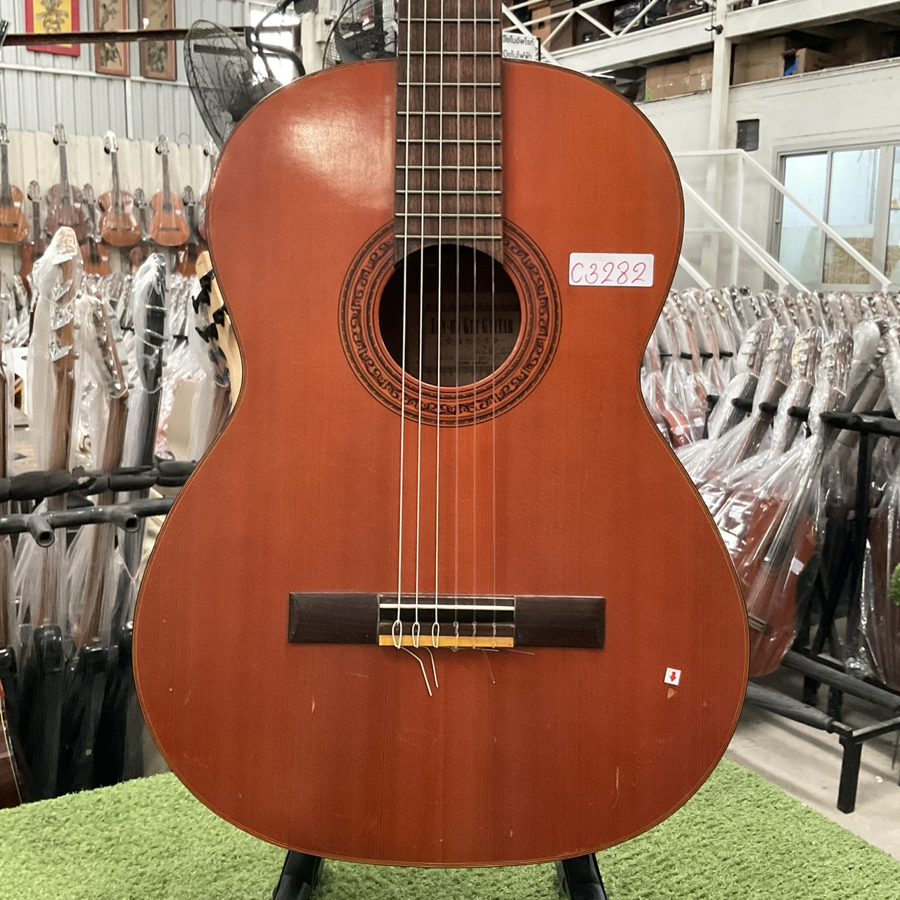 กีต้าร์คลาสสิค ZEN-ON GUT : ZG-60