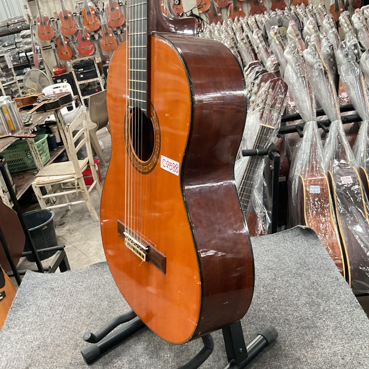 กีต้าร์คลาสสิค YAMAHA : C-180