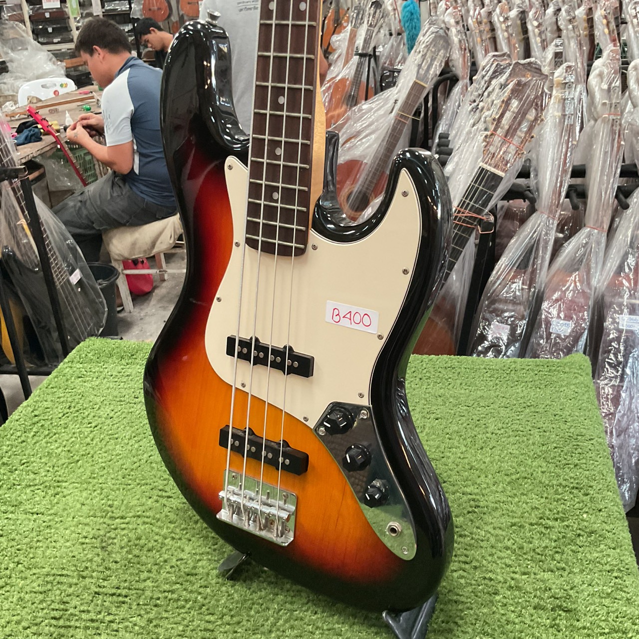 กีต้าร์เบส PlayTech