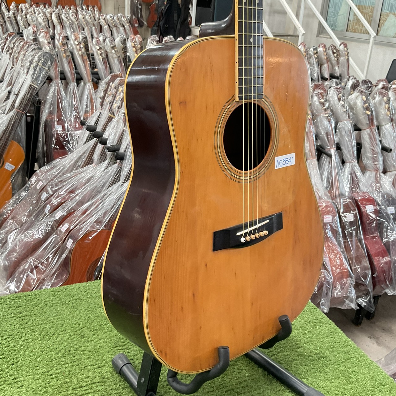 กีต้าร์โปร่ง YAMAHA : FG-201B