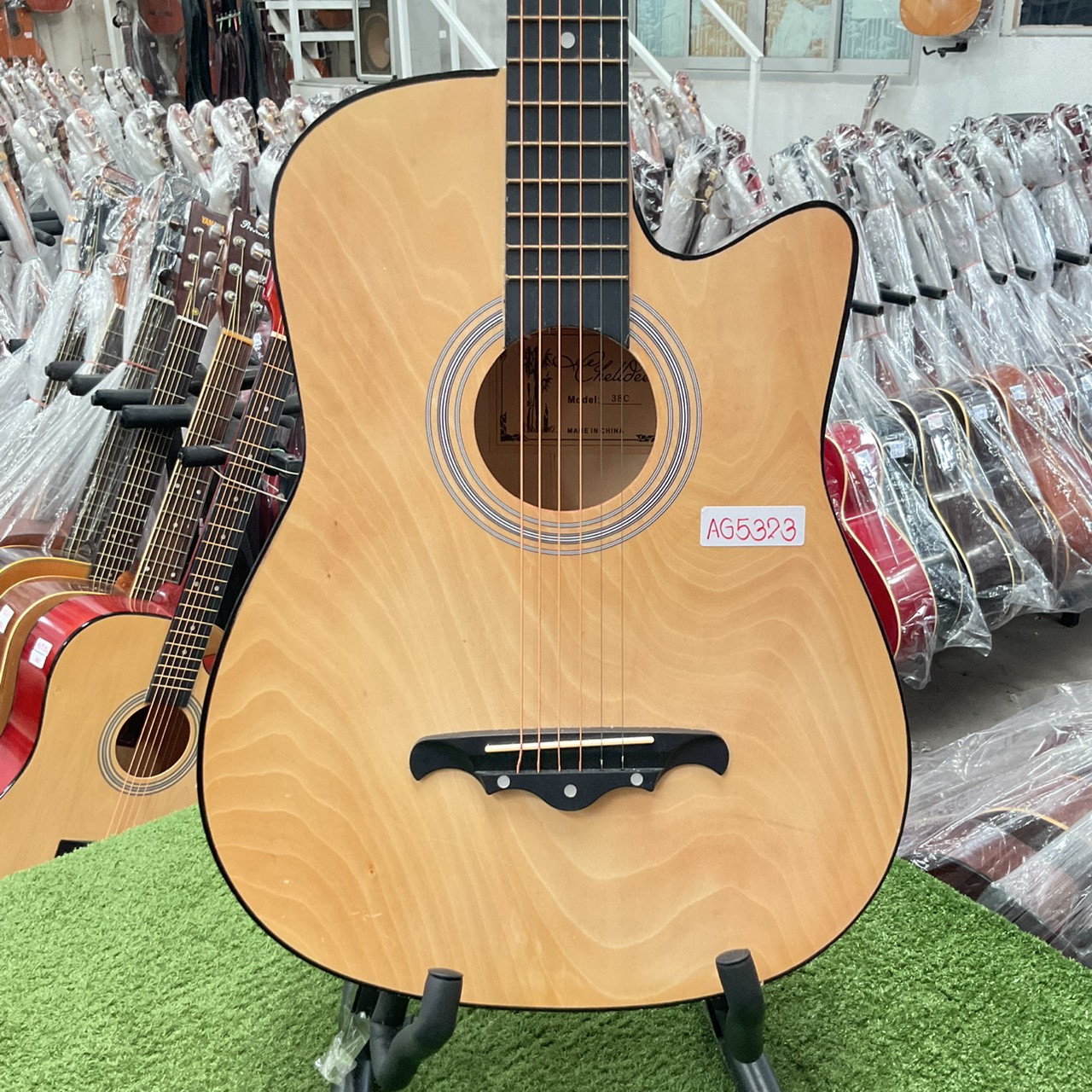 กีต้าร์โปร่ง Chelldee : 38C