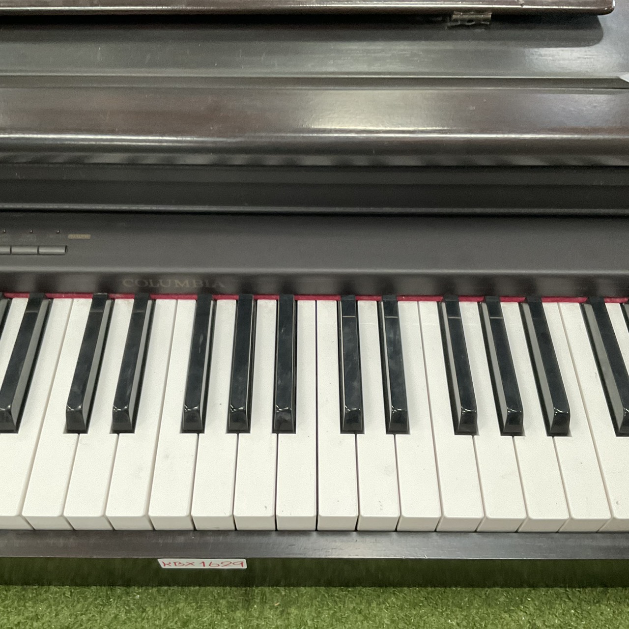 เปียโน COLUMBIA : EP-2500 สินค้าไม่พร้อมใช้งาน (ต้องซ่อม)
