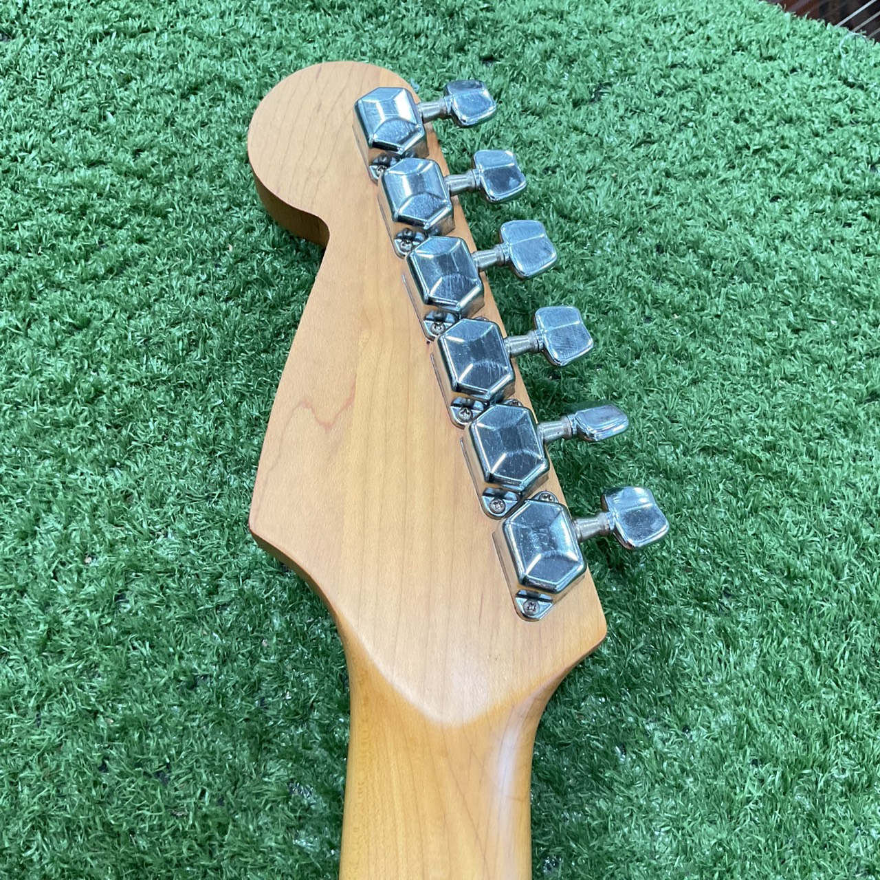 กีต้าร์ไฟฟ้า PRO Session by R.H.SOUND