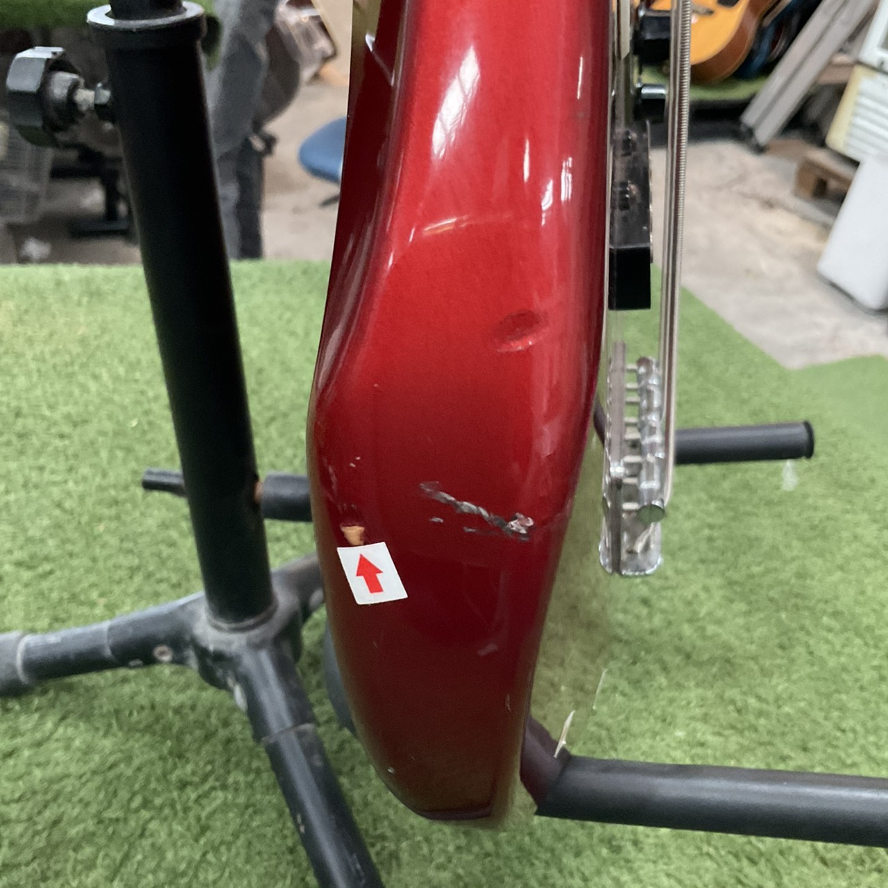 กีต้าร์เบส BUSKER'S