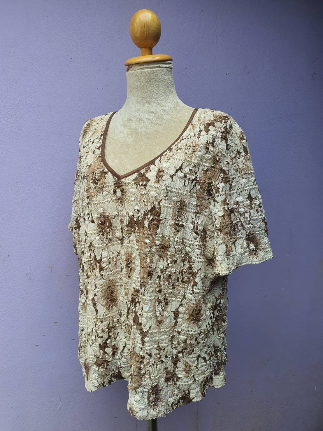 FF03703 เสื้อผ้ามือสอง สีครีม แบรนด์ worthington อก 46 -50 นิ้ว