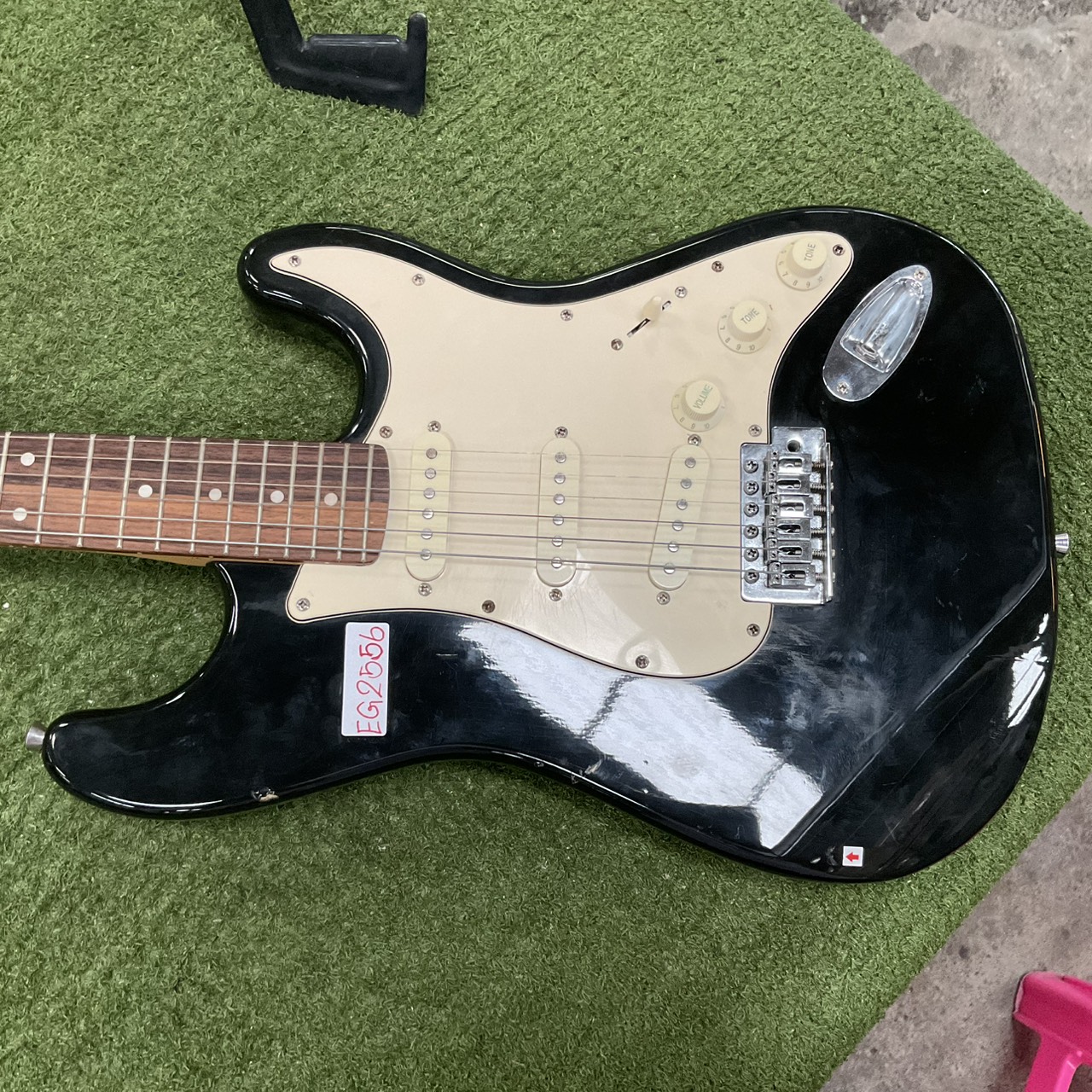 กีต้าร์ไฟฟ้า Bloom